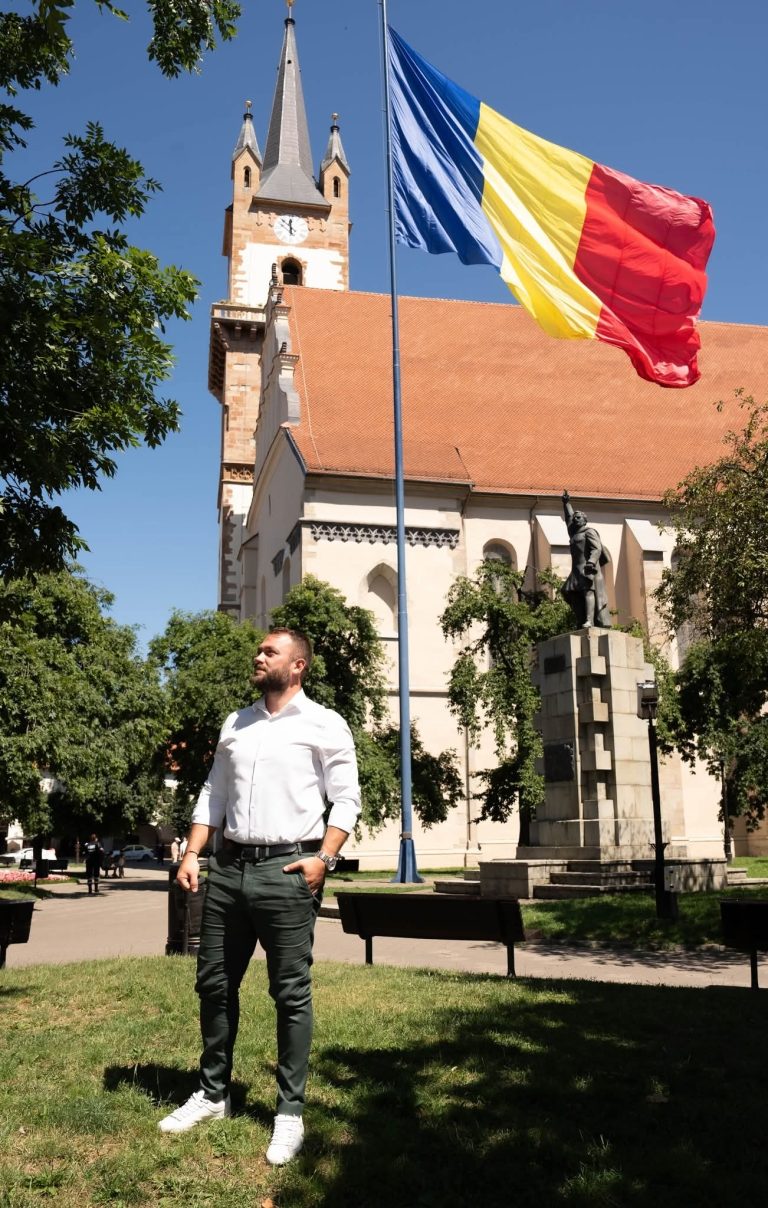 Deputatul Andrei Csillag critică reducerea și eliminarea burselor pentru elevi și studenți