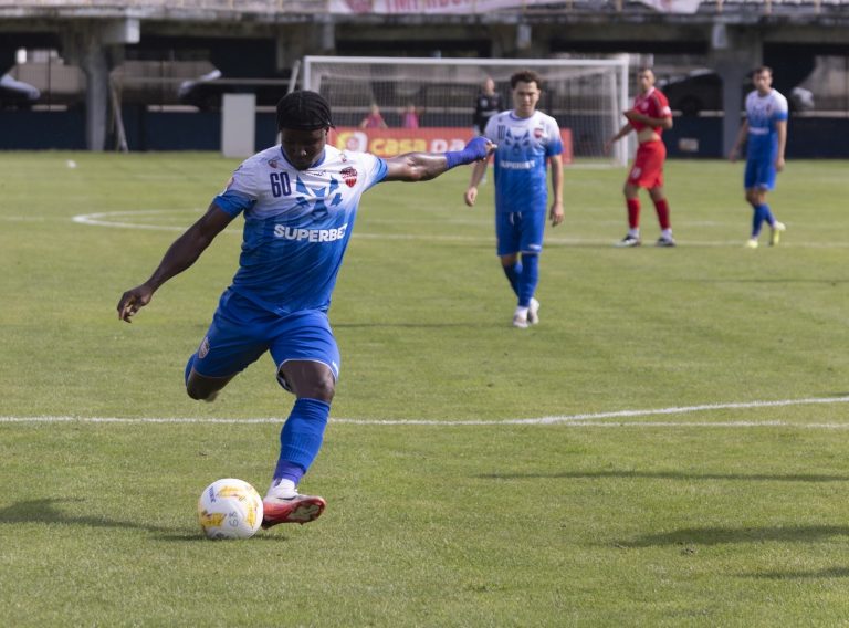 Prima victorie pentru Gloria Bistrița! 2-1 contra Dinamo București