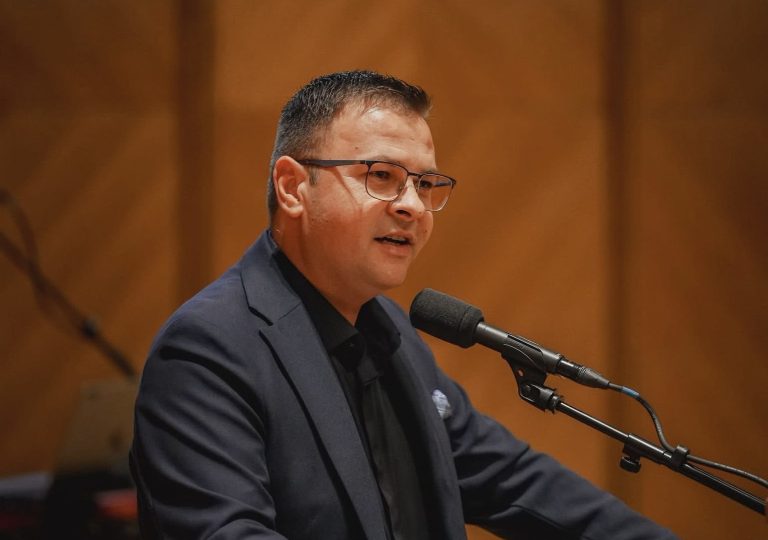 Daniel Suciu, atac la Robert Sighiartău pe tema plafonării adaosului comercial: „Pâinea noastră cea de toate zilele nu e la fel pentru noi ca și pentru ceilalți bistrițeni”