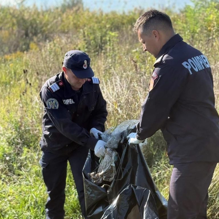 Pompierii bistrițeni s-au alăturat campaniei „Let’s Do It, România!” pentru curățenie generală