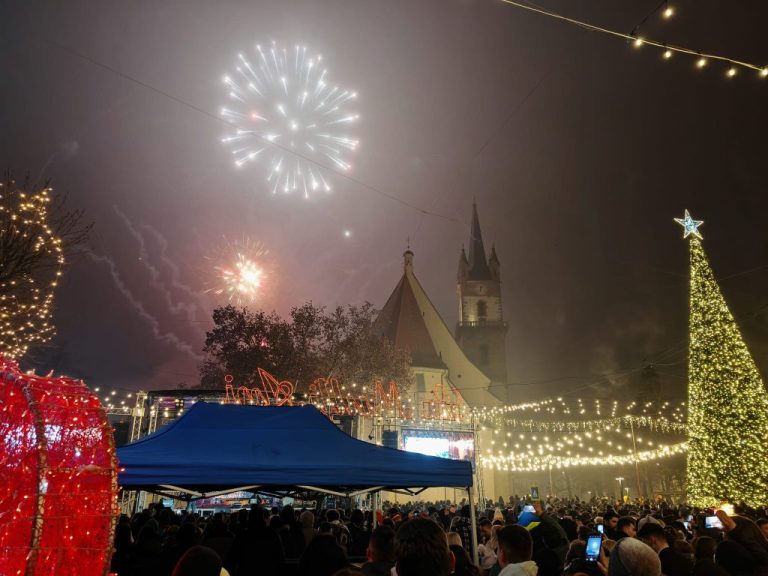 Bistrița NU va avea show de artificii! Municipalitatea pregătește un spectacol de lasere și lumini