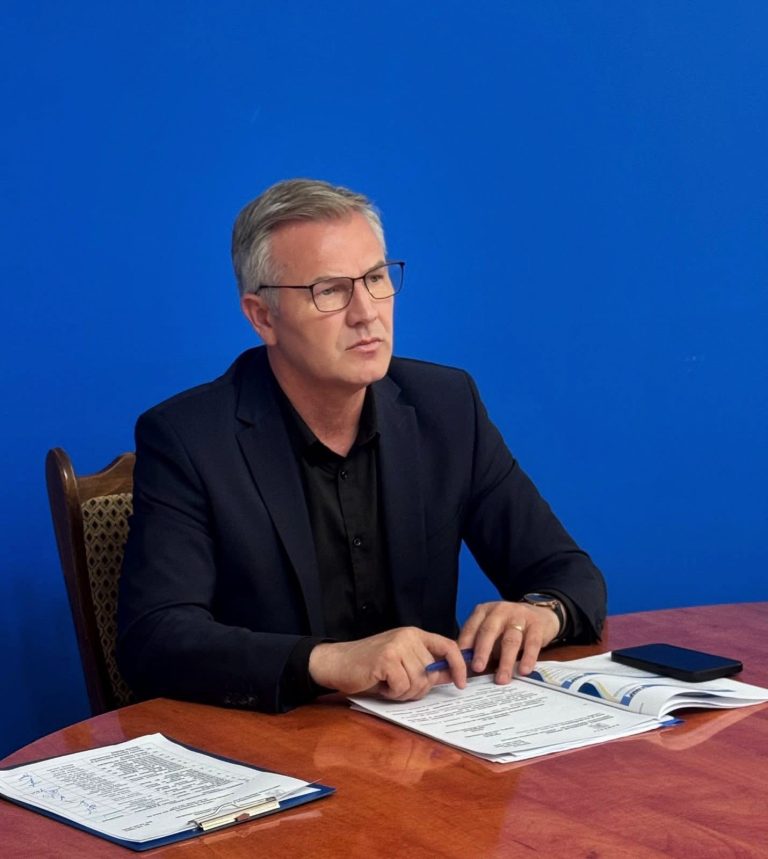 Stelian Dolha, numit prefect în locul lui Teofil Cioarbă